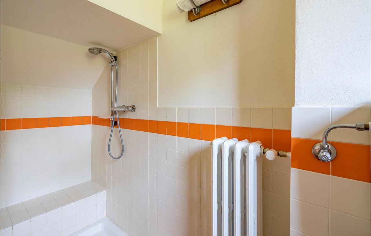 2 Bedroom Lovely Home In Лоро-Чьюффенна Екстер'єр фото